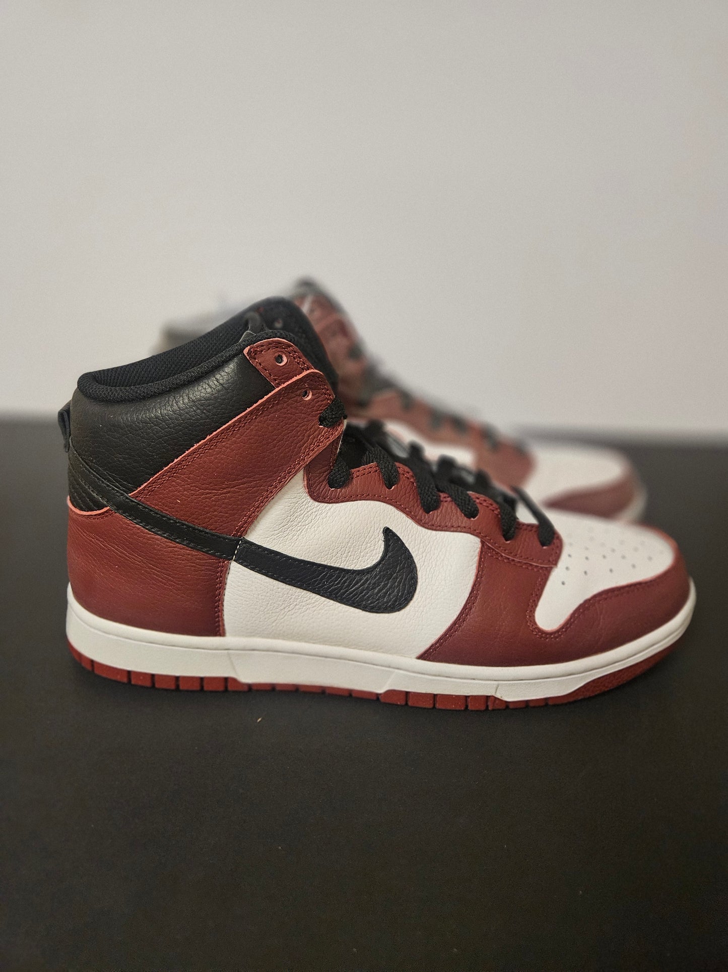 Nike Dunk High "Cardinal Red"